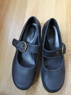 Ecco Black Mary Jane Shoes Low Heel Leather Buckle 38